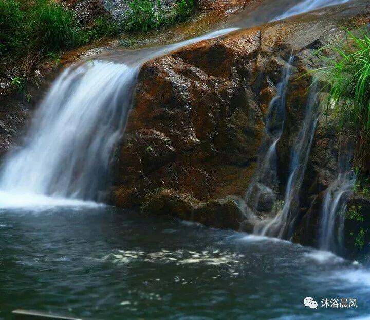 永兴岛让我驻足的不再是流星划过的夜空,而是为祖国站一班岗